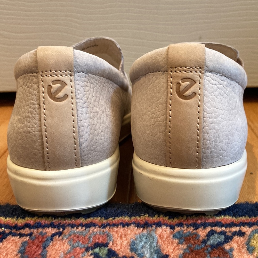 Euc Ecco Gray Flats - image 3